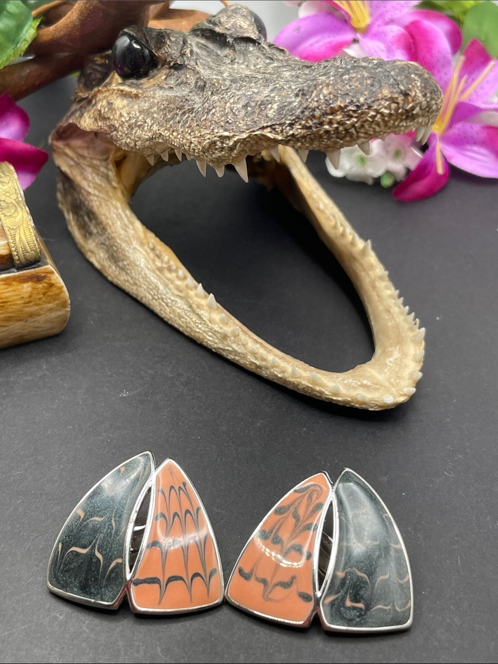 Crown Trifari enameled clip earrings vintage